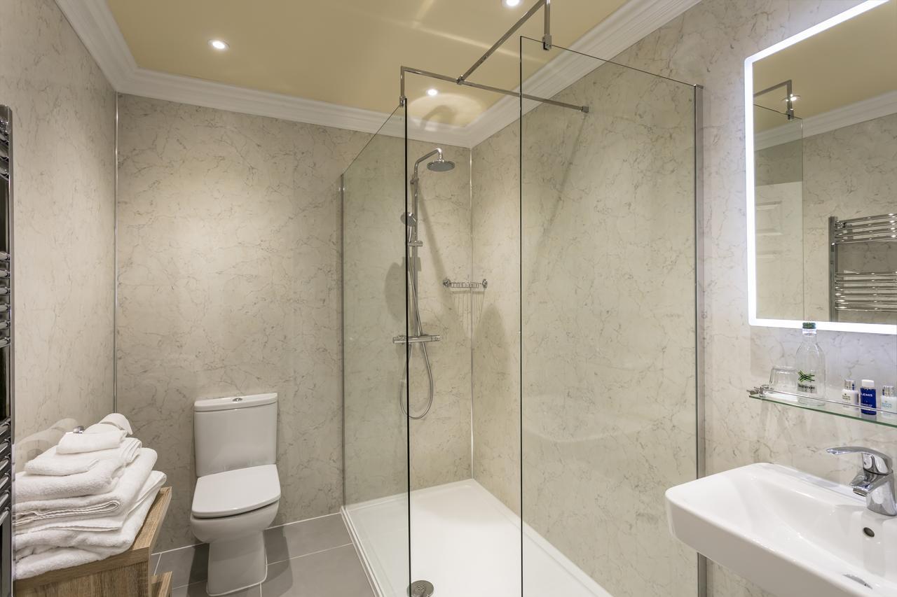 Double Room with Shower