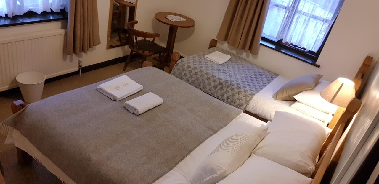 Twin Room with Private External Bathroom,537340161:JPEG