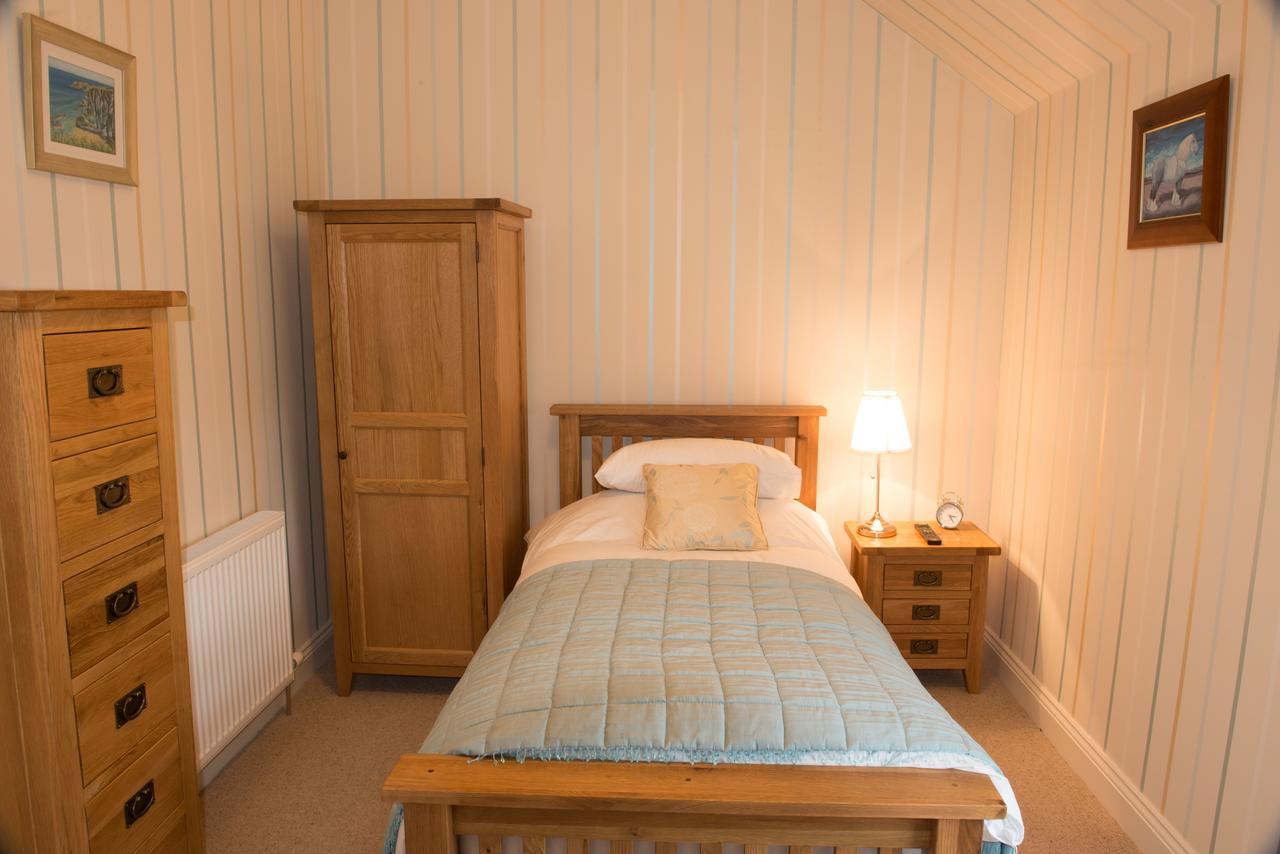 Single Room with Private Bathroom