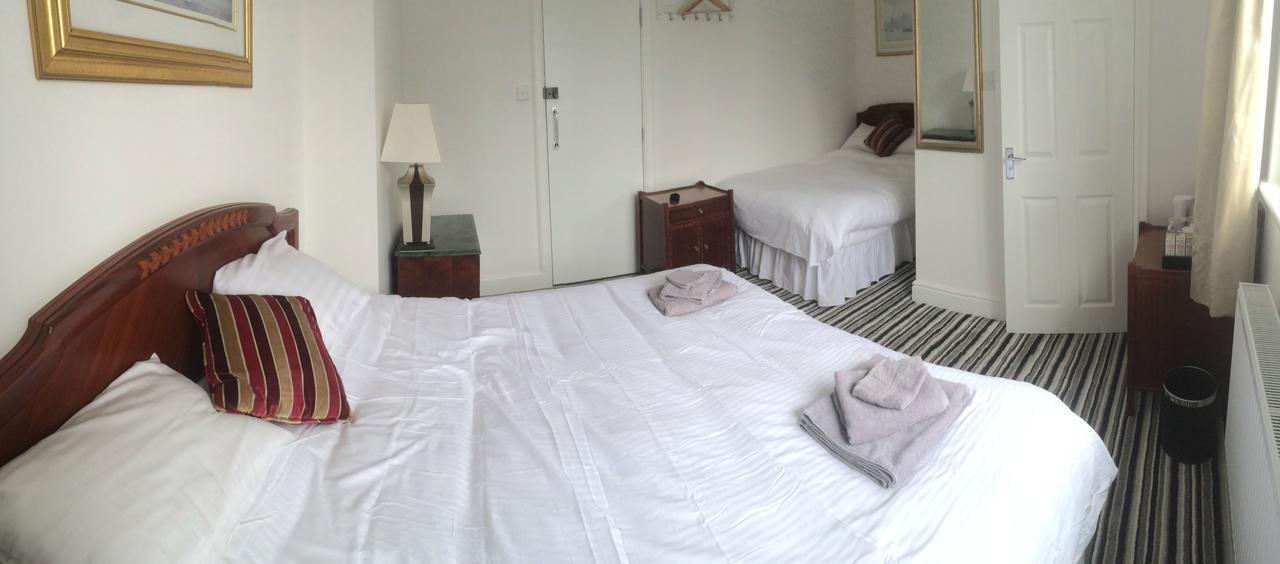 Family Room,639376155:JPEG