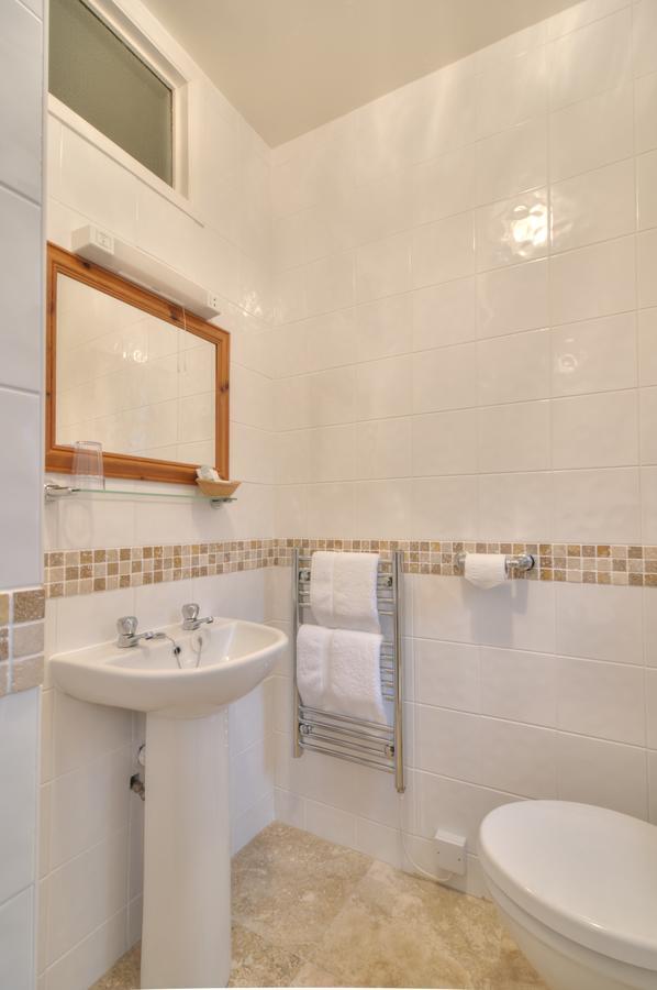 Classic Twin Room,1589353189:JPEG