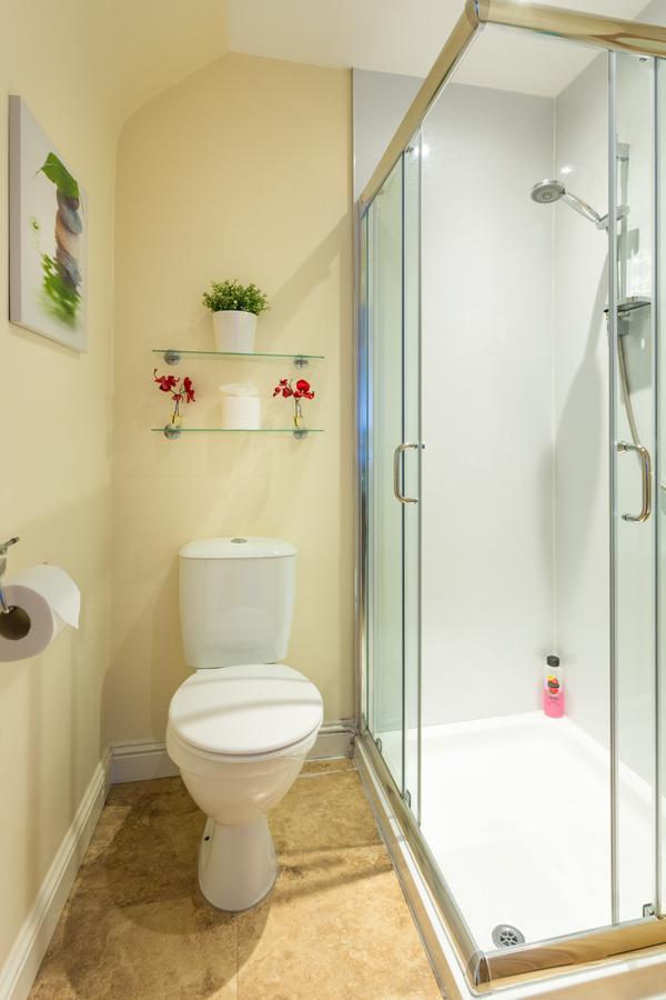 Single Room with Shower,643460376:JPEG