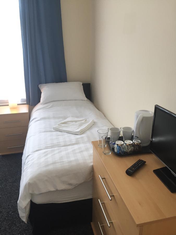 Budget Single Room