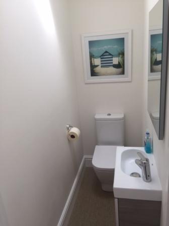 Three-Bedroom Apartment,663983067:JPEG