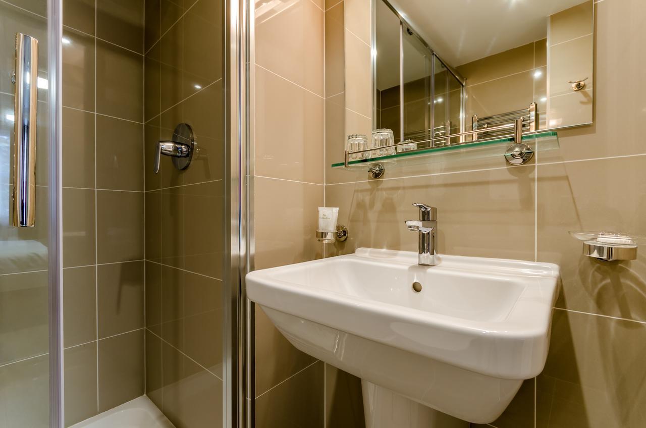 Quarto Individual Econômico com Banheiro Privativo Separado