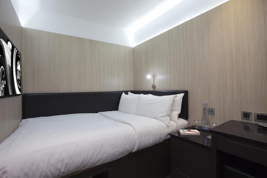 Quarto Queen sem Janela
