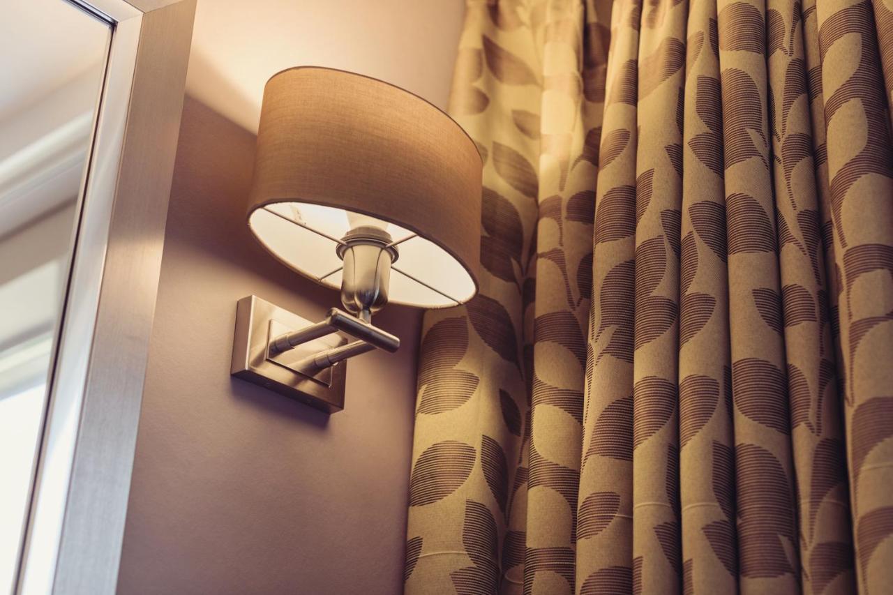 Contempo Suite,699127260:JPEG