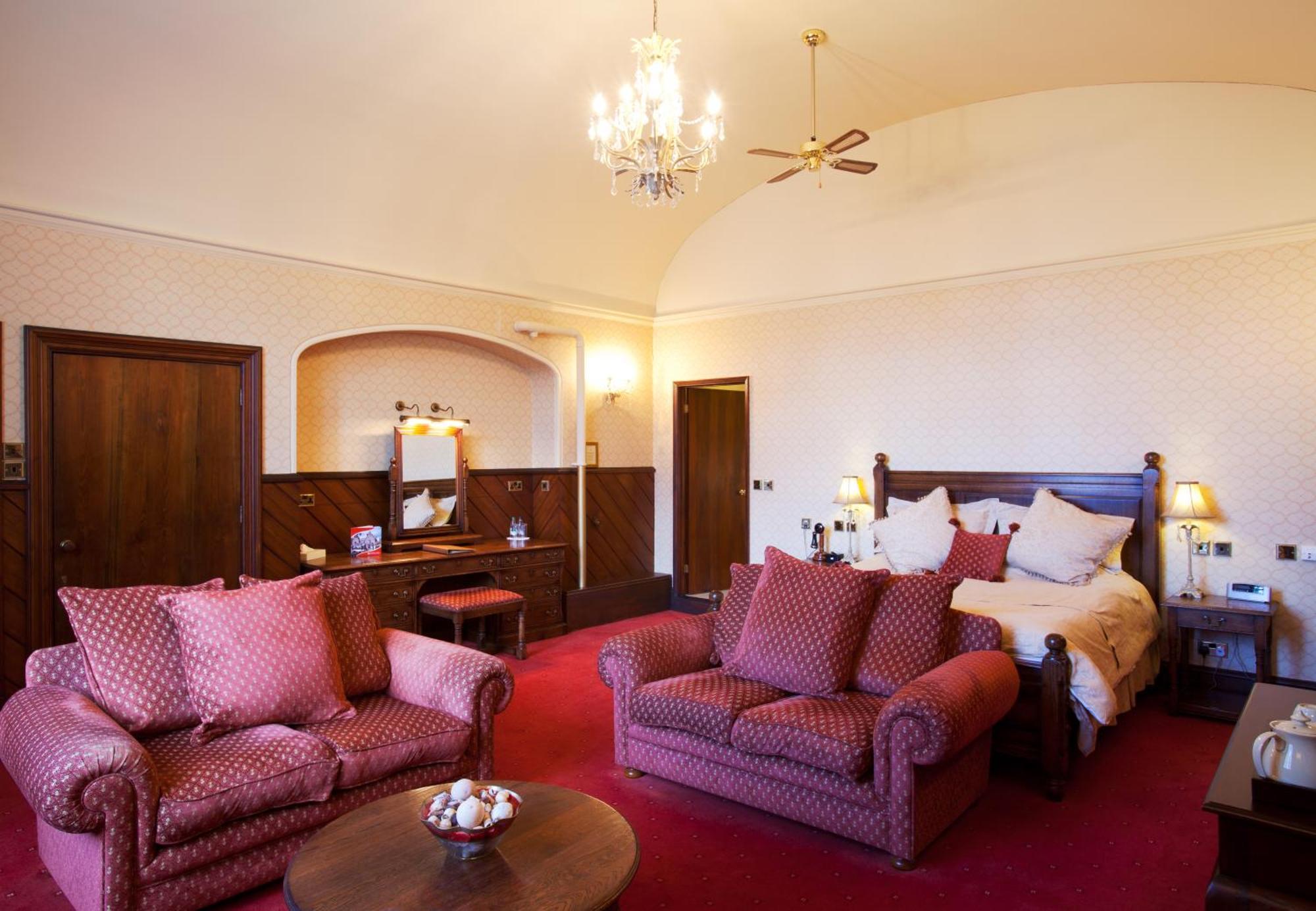 Superior King Room