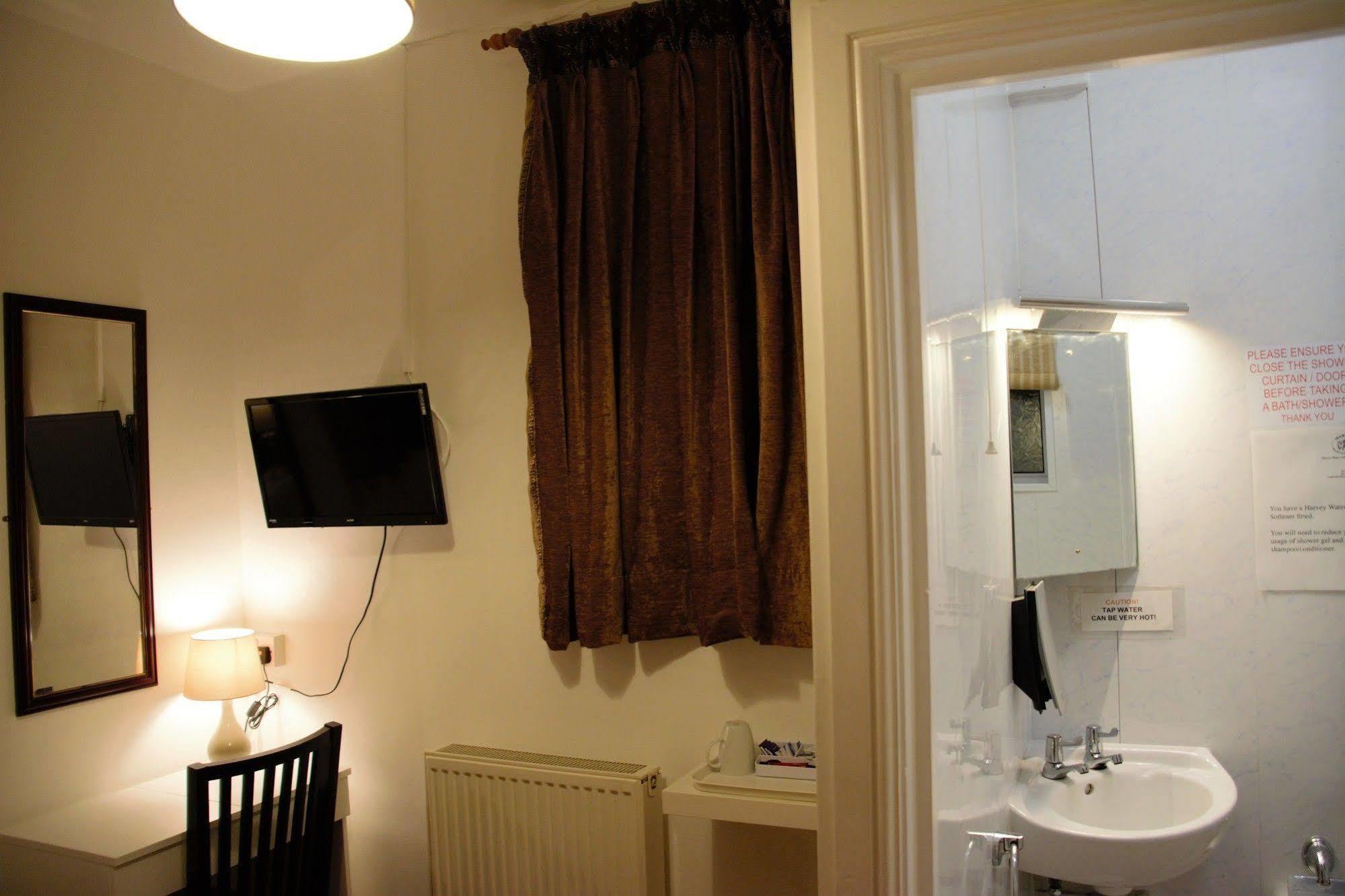 Deluxe Single Room