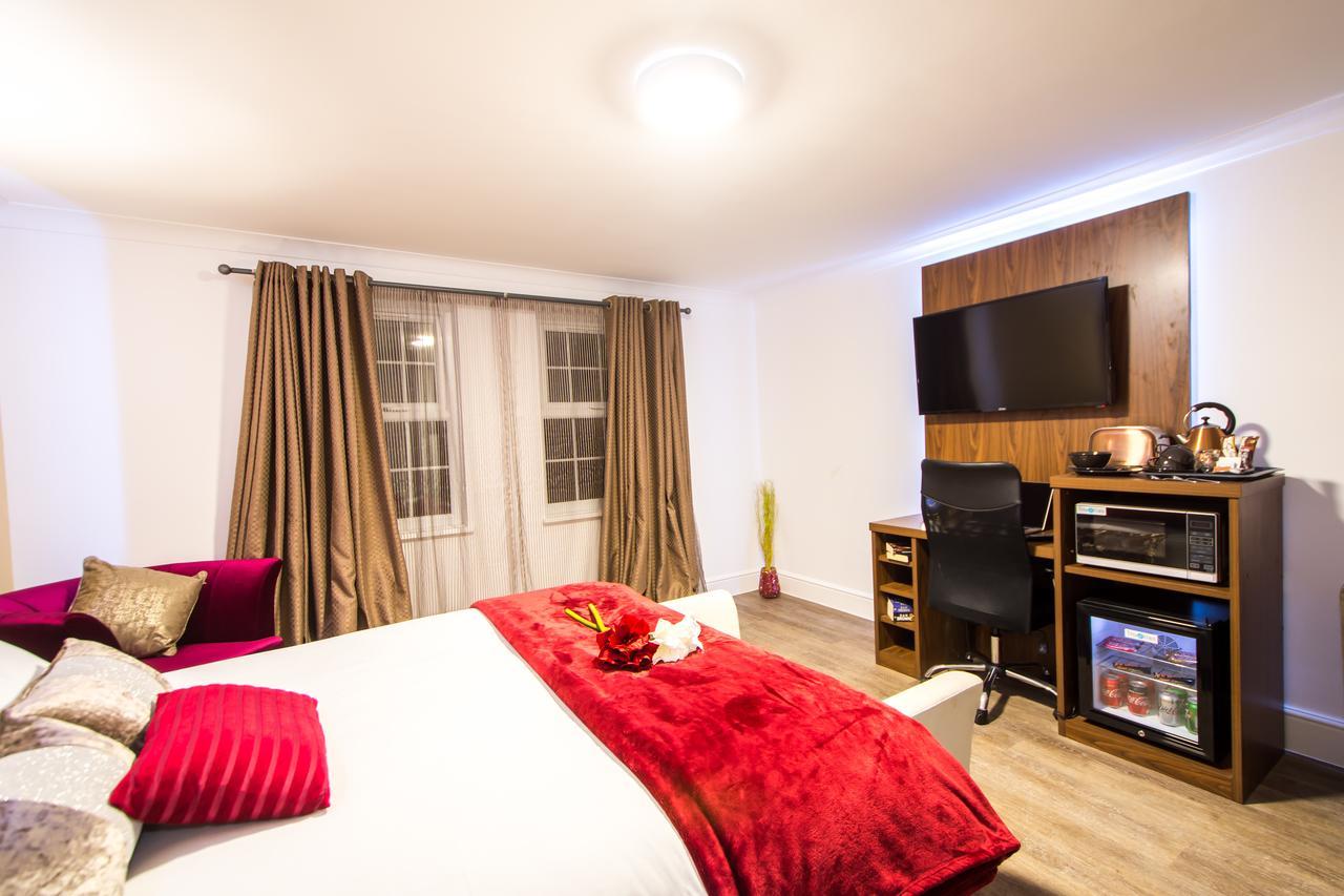 Superior Twin Room