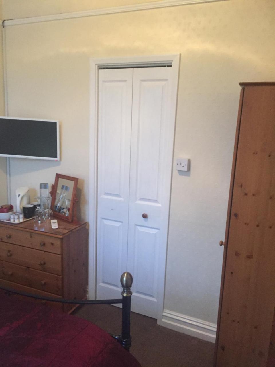Deluxe Single Room,749434460:JPEG
