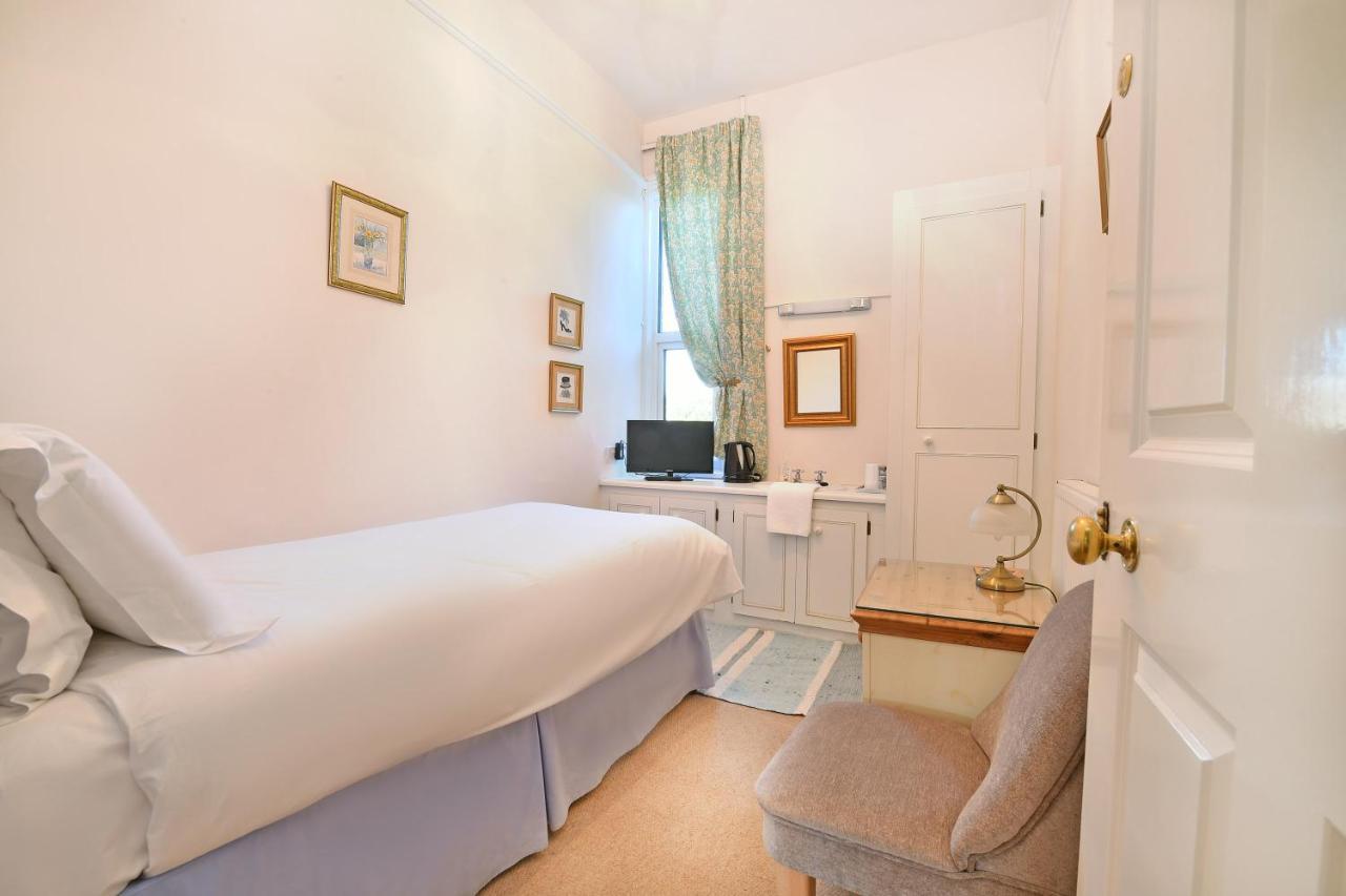 Single Room with Private External Bathroom
