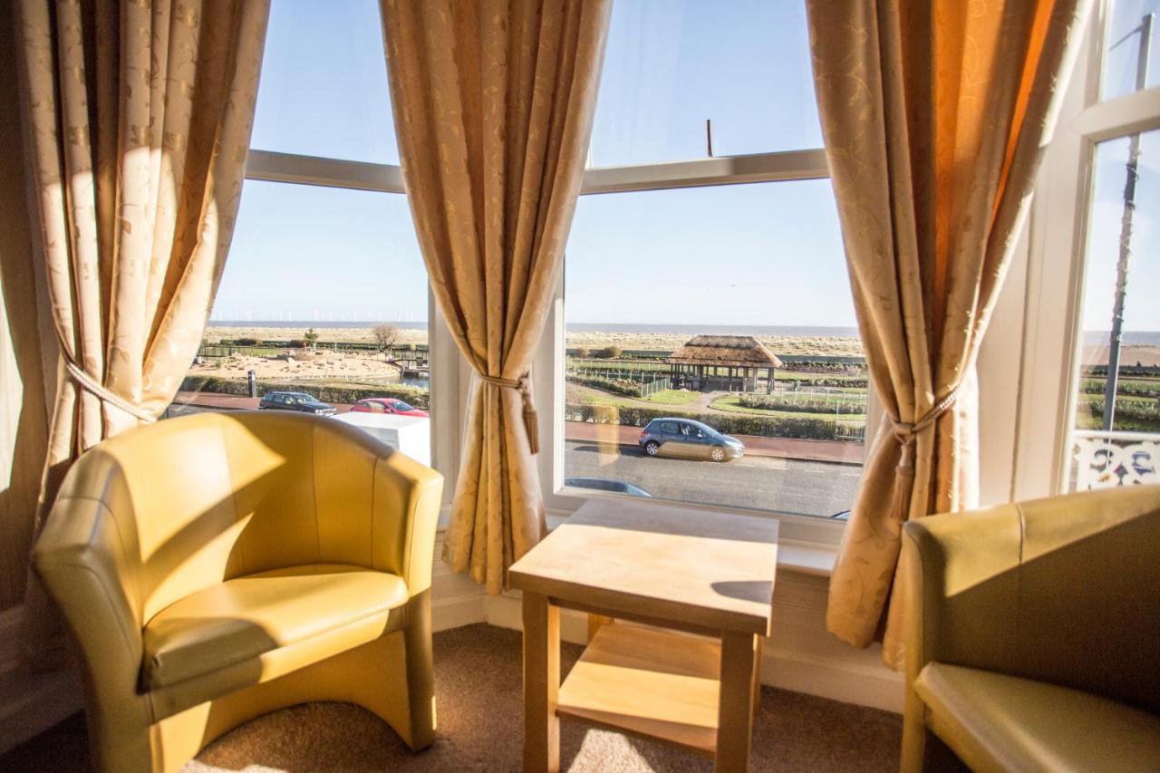 Twin Room with Sea View