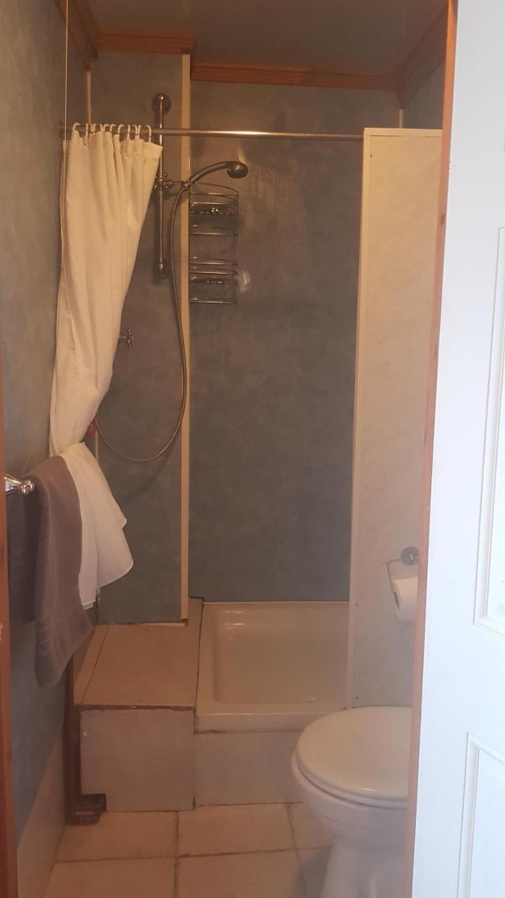 Double Room with Shower,1386111317:JPEG