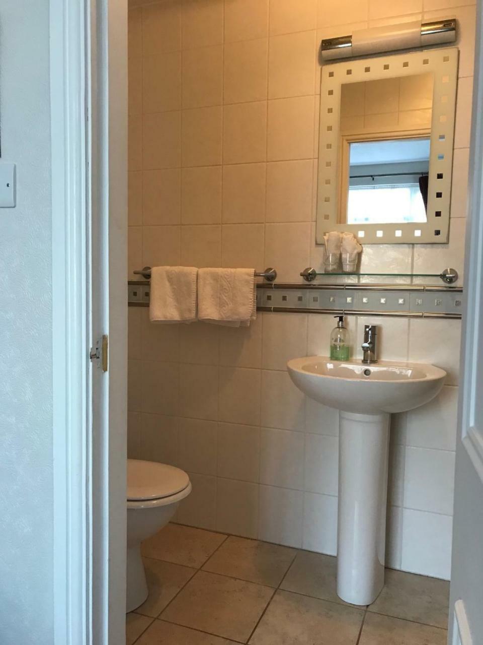 Ground Floor King with shower