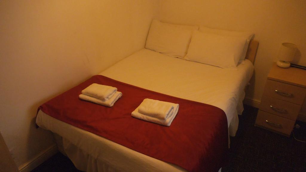 Habitación Doble con baño compartido