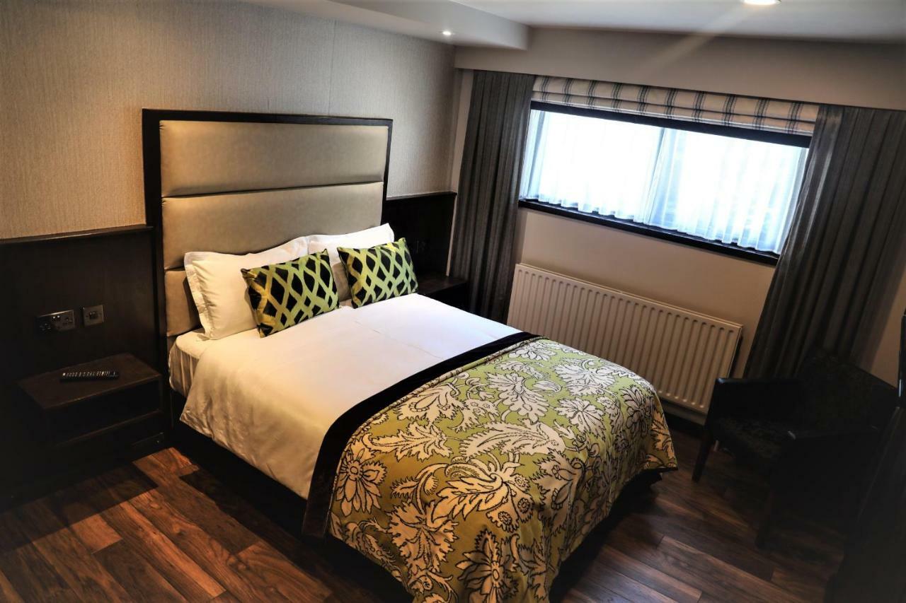 Standard Double Room,819895907:JPEG