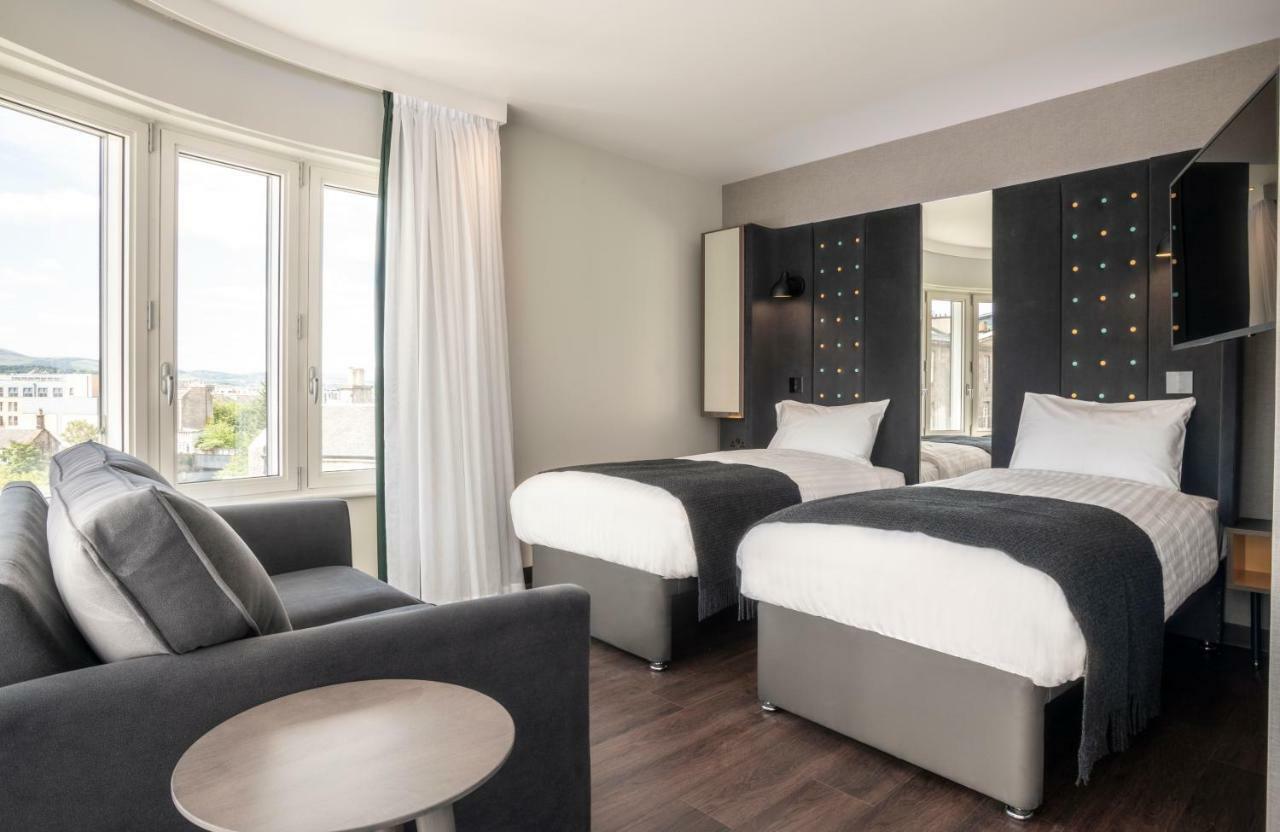 Hébergement Lits Jumeaux Confortable avec Vue
