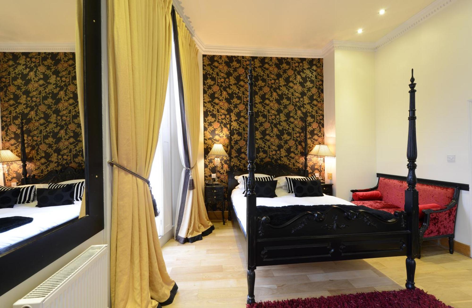 Suite with Balcony,166806954:JPEG