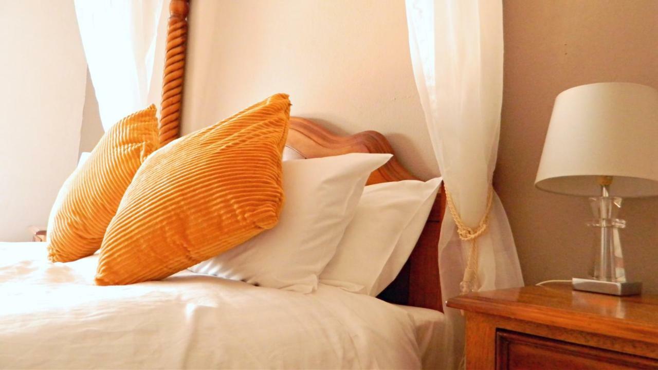 Zimmer mit Himmelbett