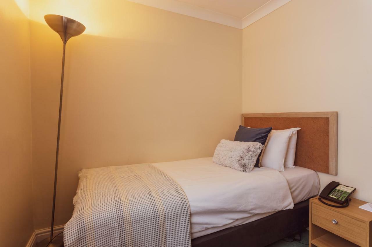 Single Room without Window