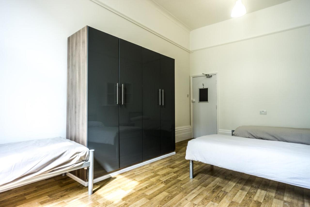 Triple Room with Shared Bathroom