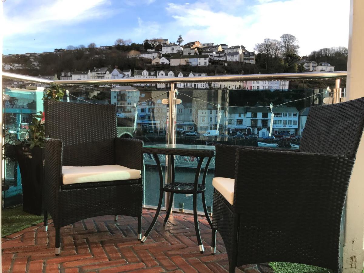 Deluxe Double Room with Balcony and Sea View