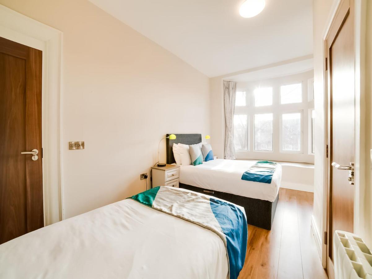Deluxe Triple Room,965524198:JPEG