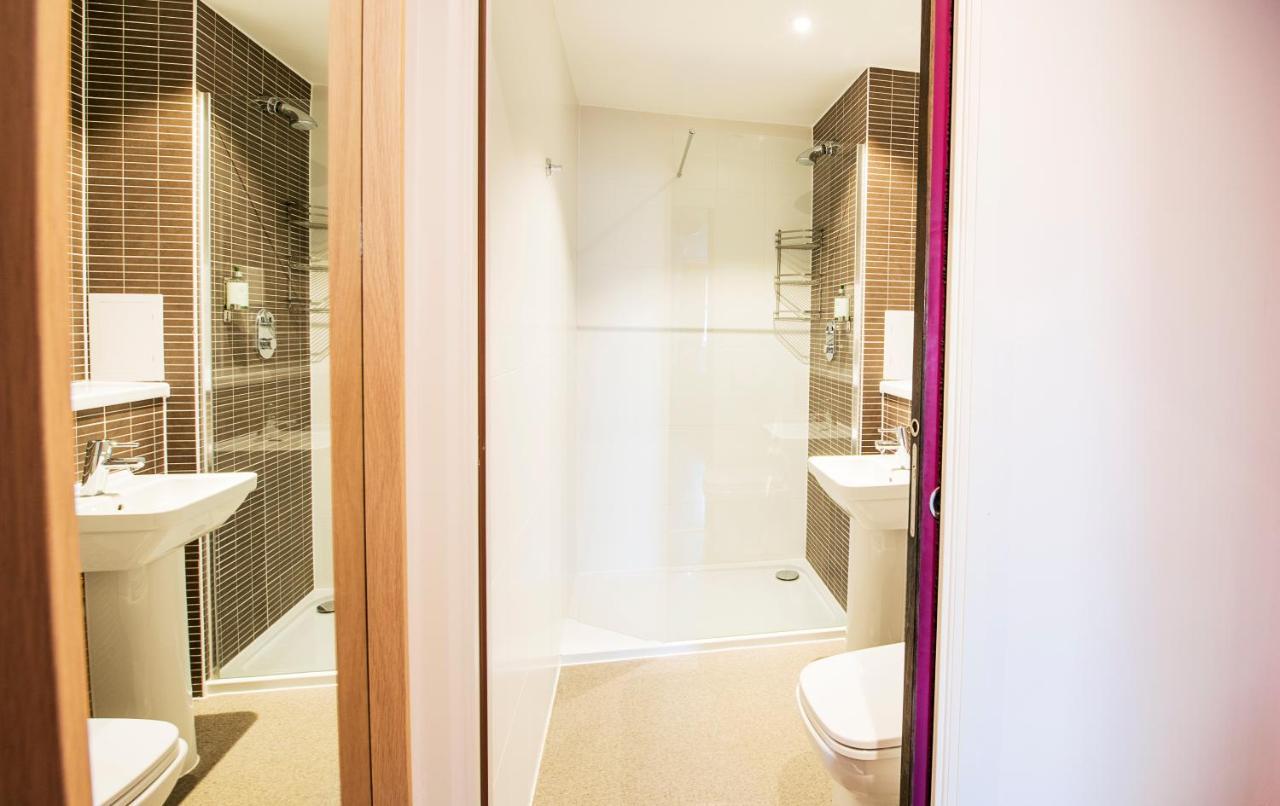 Chambre Quadruple avec Salle de Bains