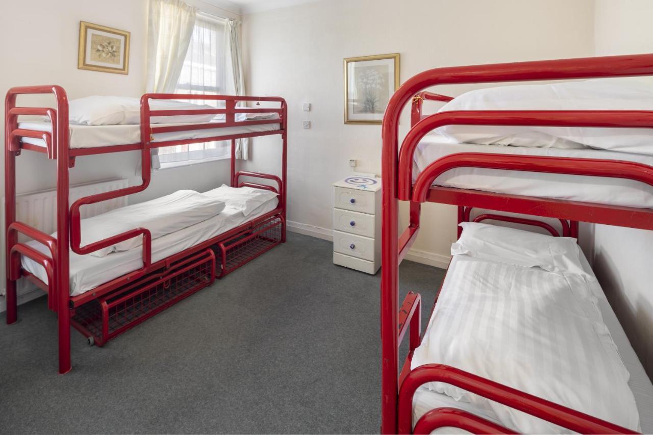 Bed 4-Bed Female Dormitory Room,999058182:JPEG