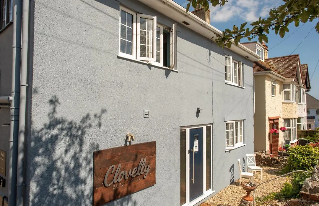 Clovelly Guest House-1