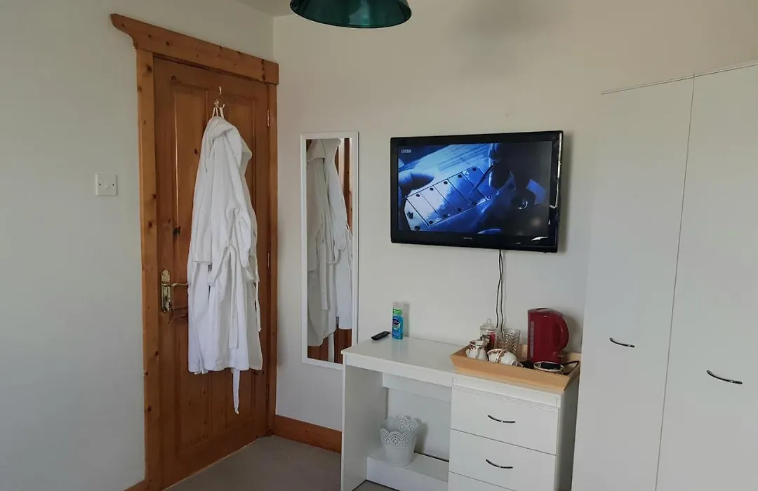 Comfy House-1