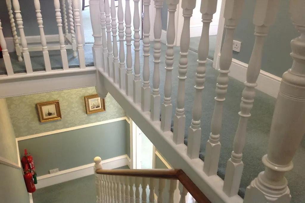 Bassets House-1