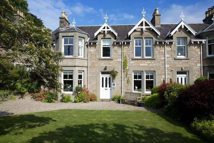 Dunmurray Lodge Guesthouse And Loft Apartment-1