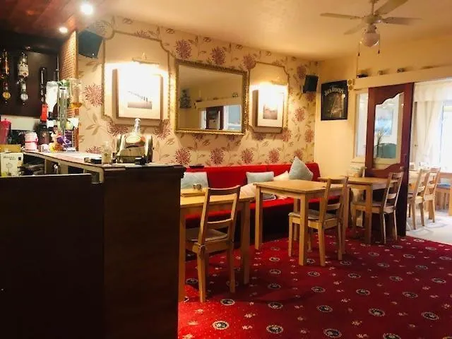 Highbury Hotel-1
