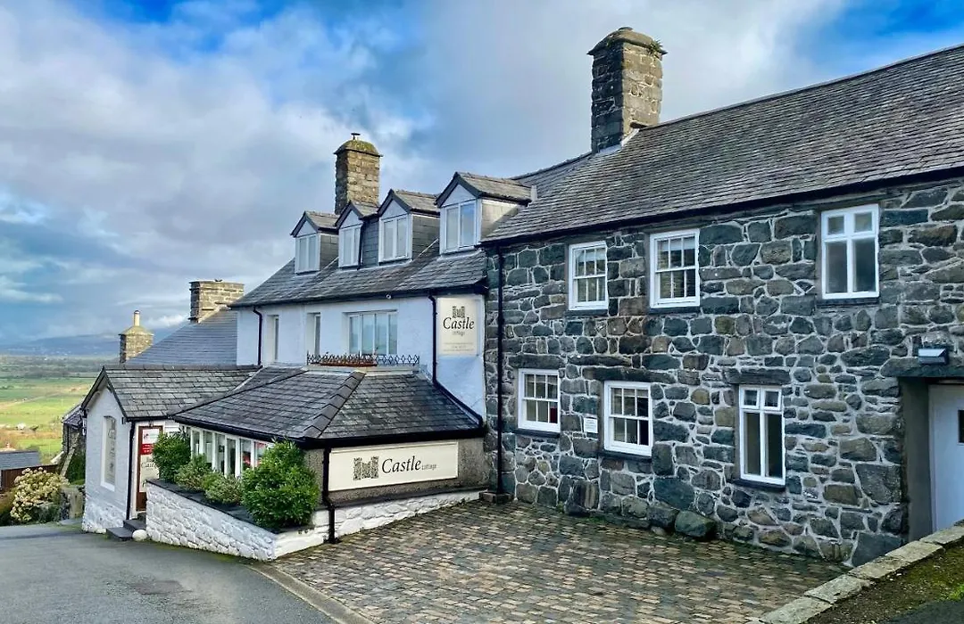Castle Cottage Inn-1
