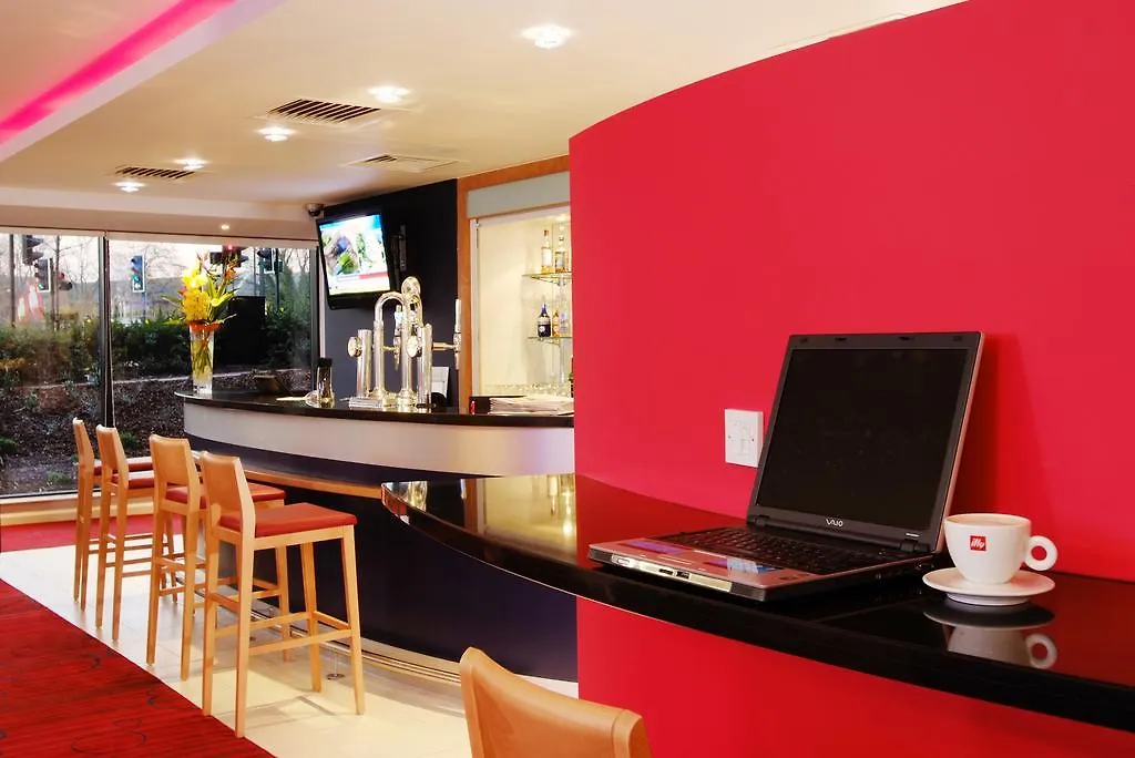 Ramada Encore Chatham-1