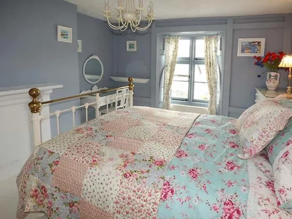 Blue Harbour Cottage-1