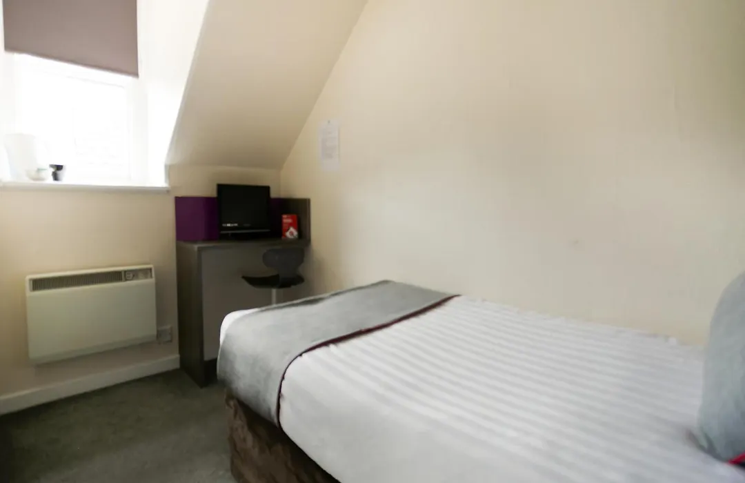 The Breadalbane Arms Room Only Hotel-1