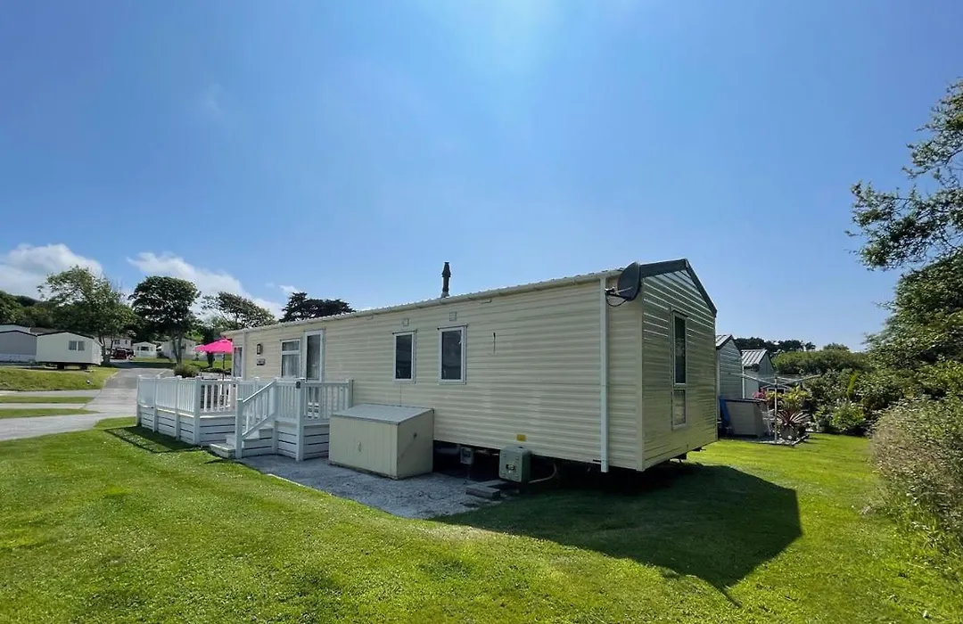 11 Porth Valley Retreat-1
