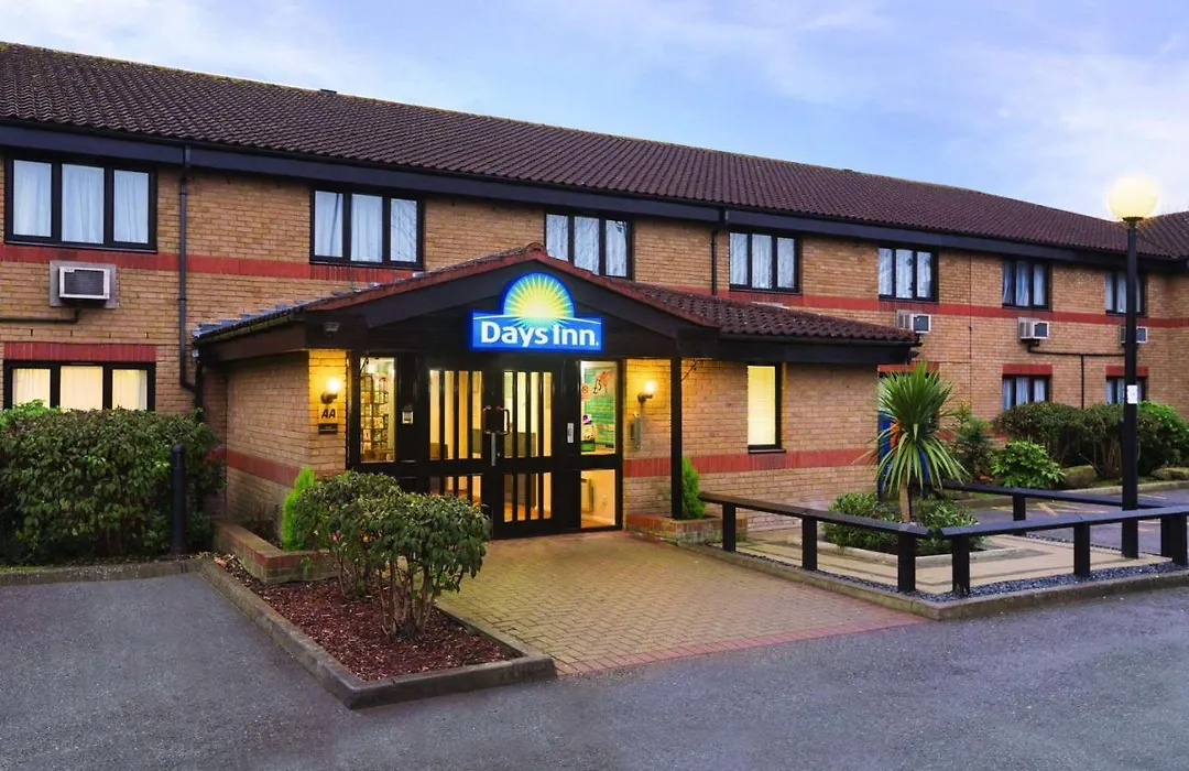 Days Inn London Stansted Airport-1