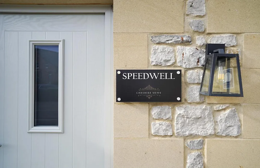 Cheshire Mews-1