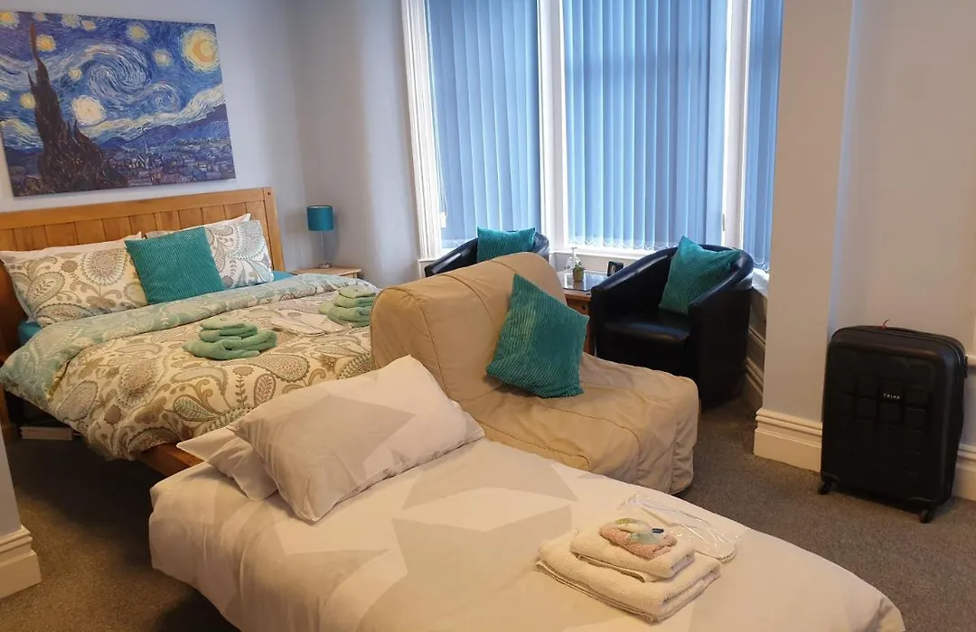 New Bond Hotel-1