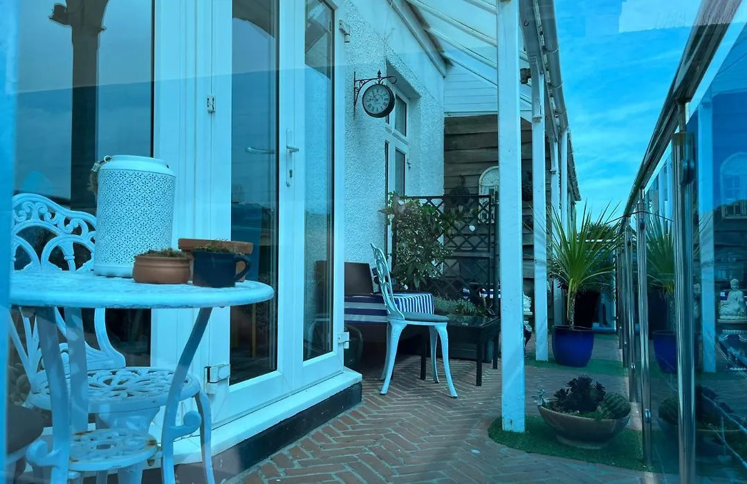 Shellseekers Guest House-1