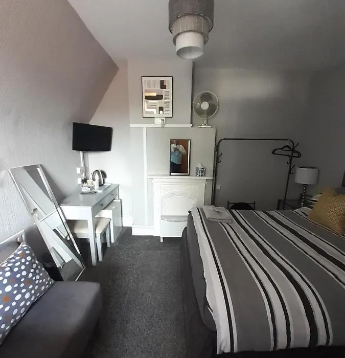 Caversham Lodge-1