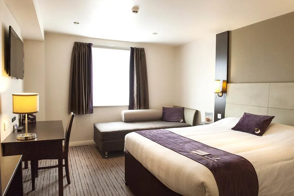 Premier Inn Stevenage Central-1