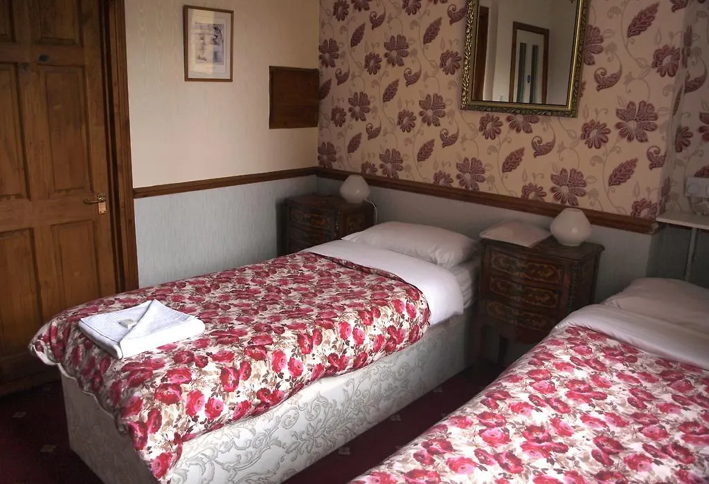 Oakley Hotel-1