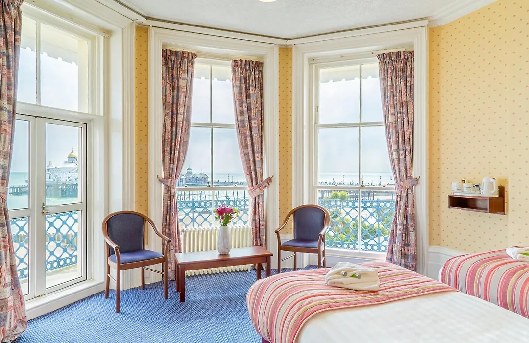Queens Hotel-1