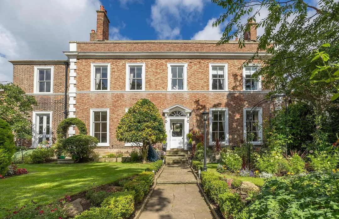 Highgate House-1