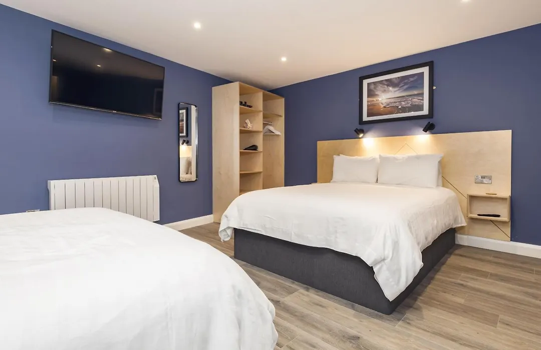Port 56 Guesthouse-1